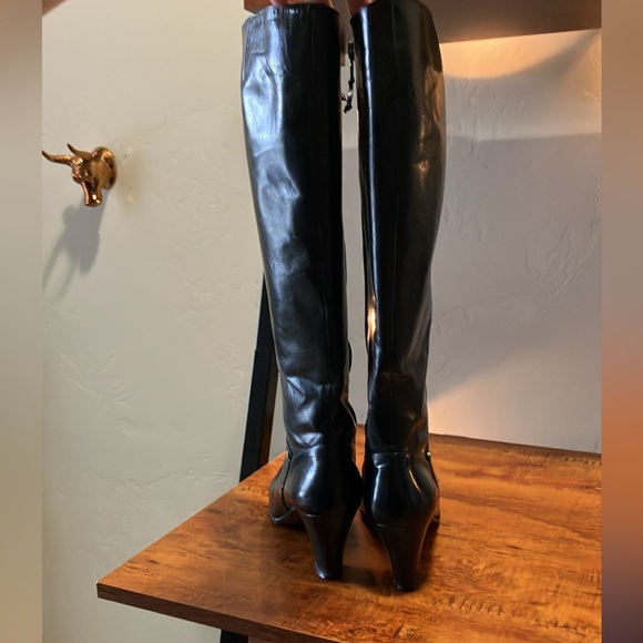 Sold - Picture 4 of 14